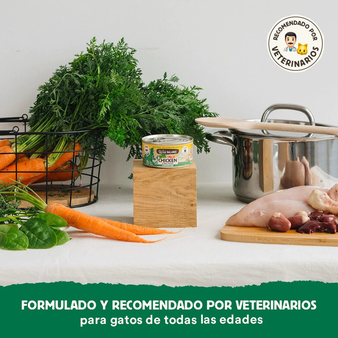 Lata de pollo para gatos cocinada al vapor - Wild Balance